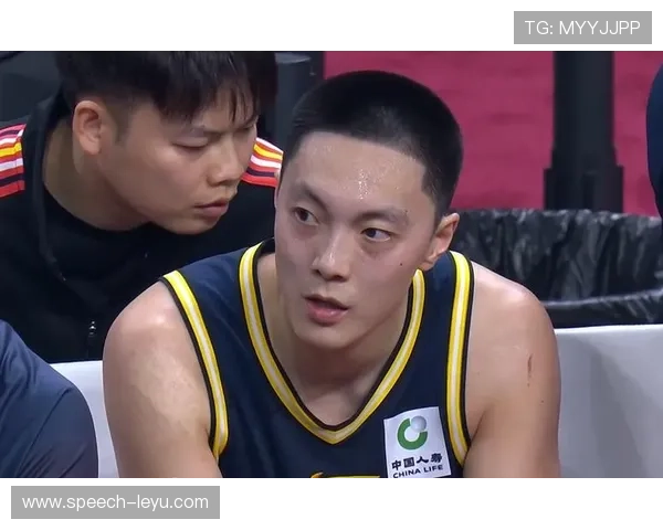 胡明轩三分命中率回升季后赛后卫对位优势明显